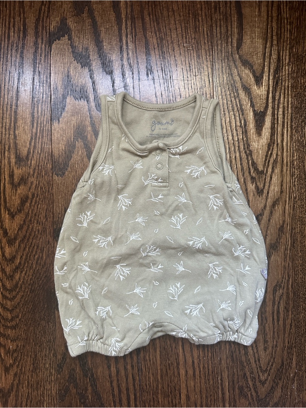 Goumi Quick Change Romper - Olive leaf print